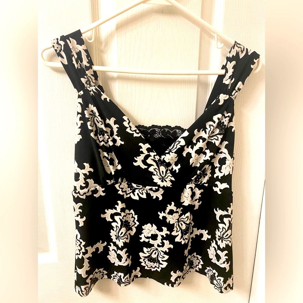 White House Black Market tank top - Picture 1 of 4